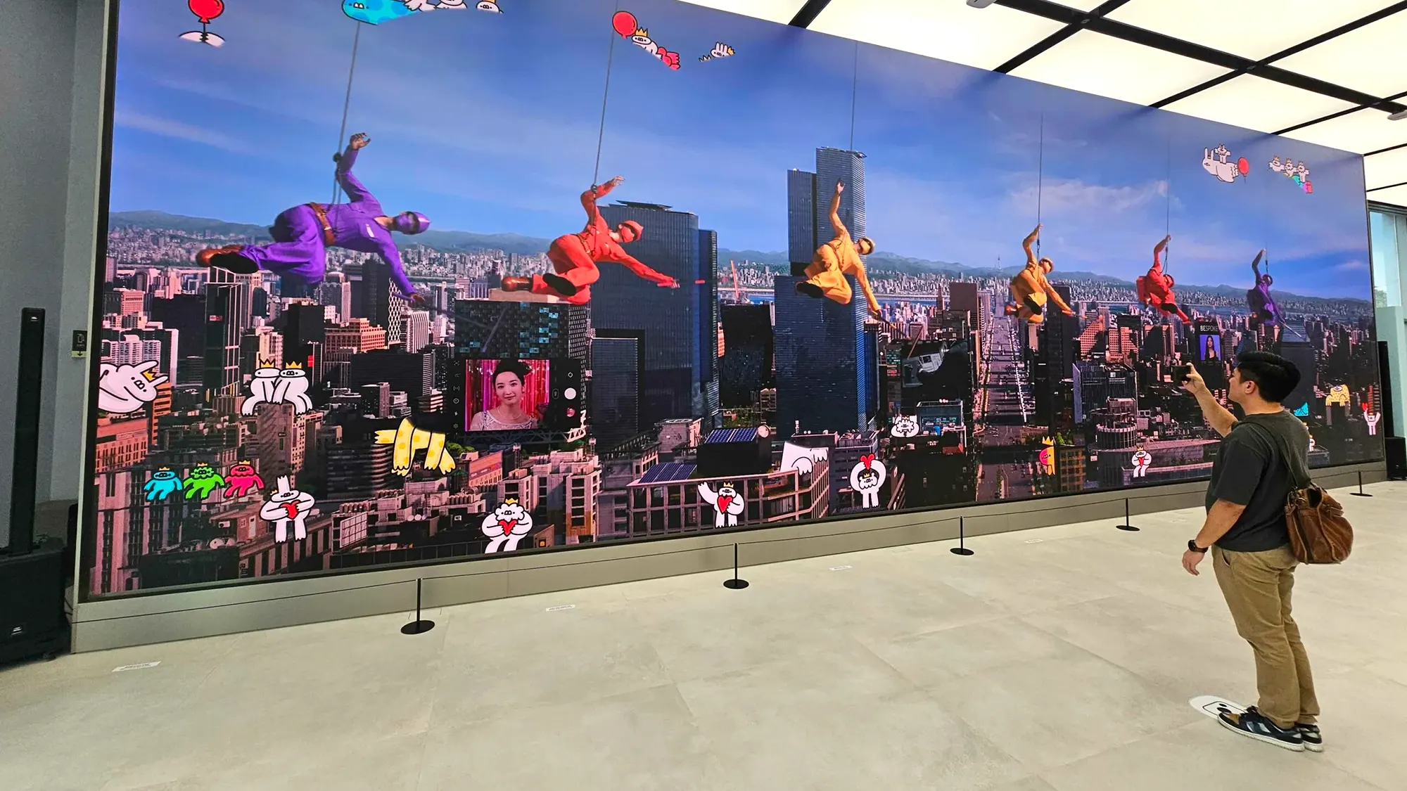 Гигантский 600-дюймовый телевизор Samsung The Wall MicroLED TV